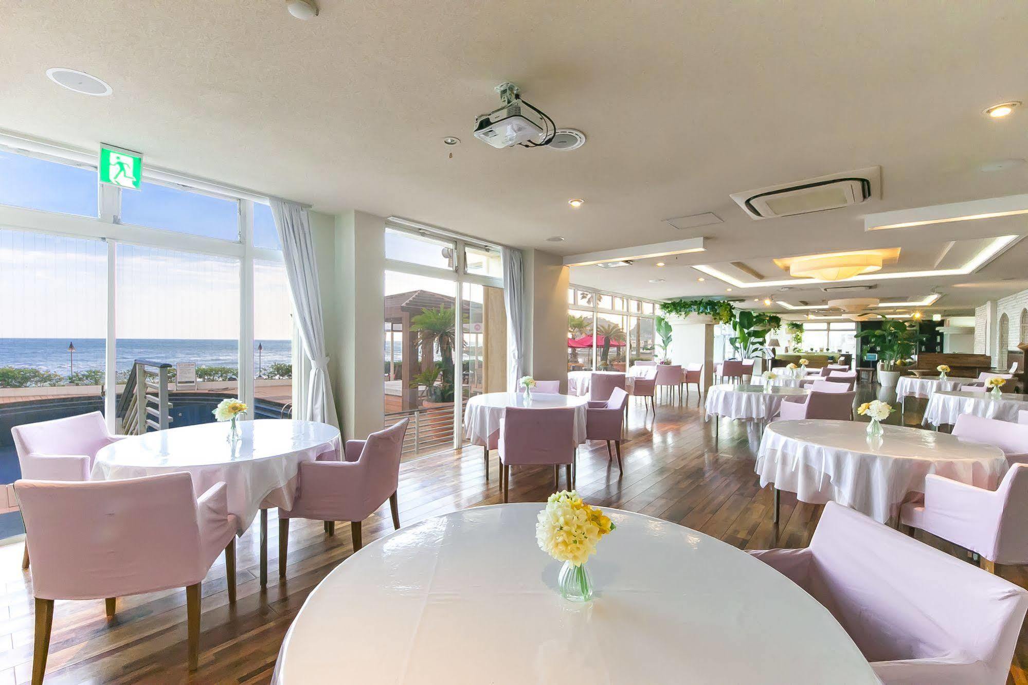 Sayan Terrace Hotel & Resort Onjuku Buitenkant foto