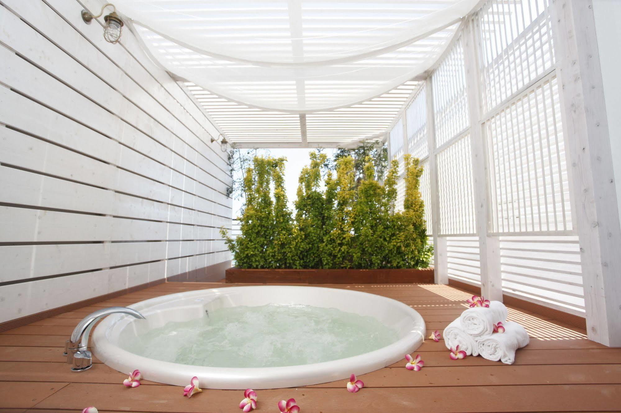 Sayan Terrace Hotel & Resort Onjuku Buitenkant foto